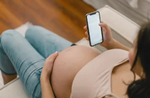 Yune vs BabyCentre UK 2026: Which Pregnancy App Is Best?